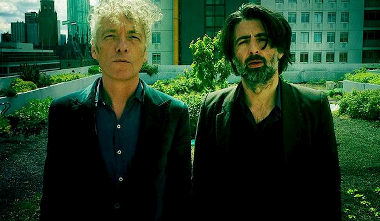 AB gaat op zondag 19 juli naar de peepshow met Spinvis & Mauro Pawlowski