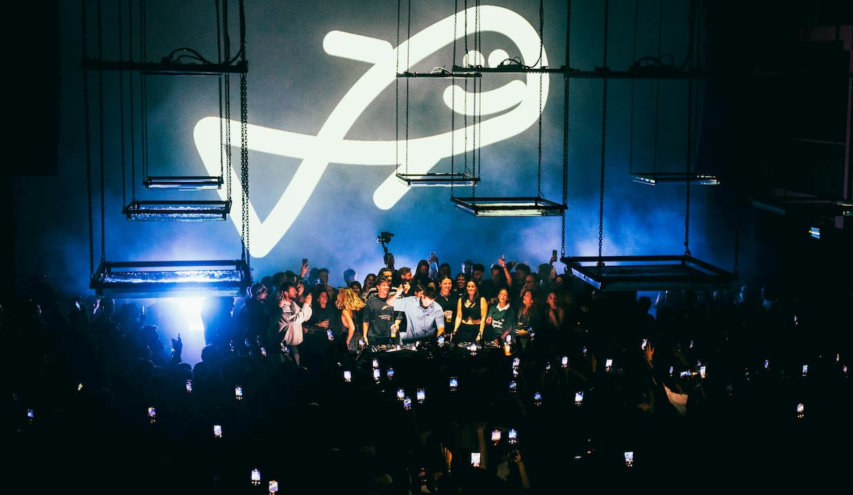 Odymel presents : ENDLESS RECESS