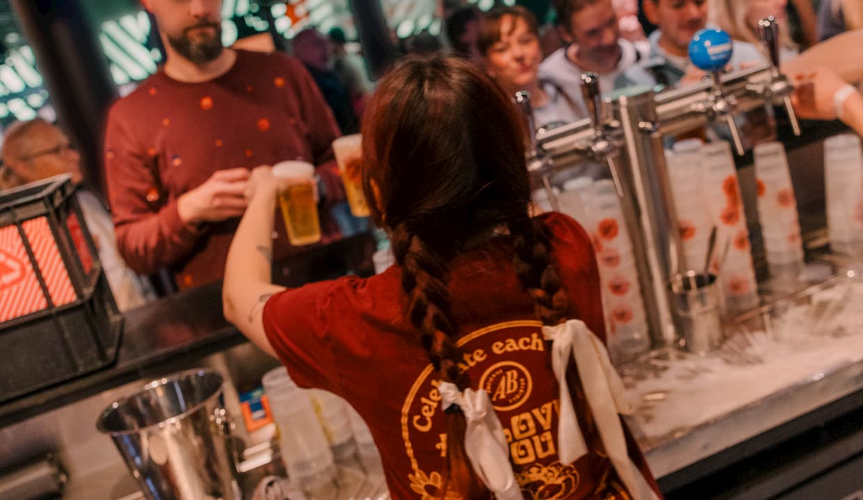 AB seeks a Volunteer Coordinator