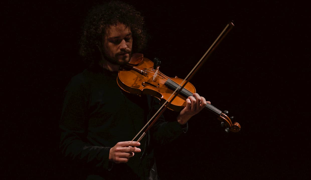 Ultan O'Brien w/ special guest Sam Comerford.