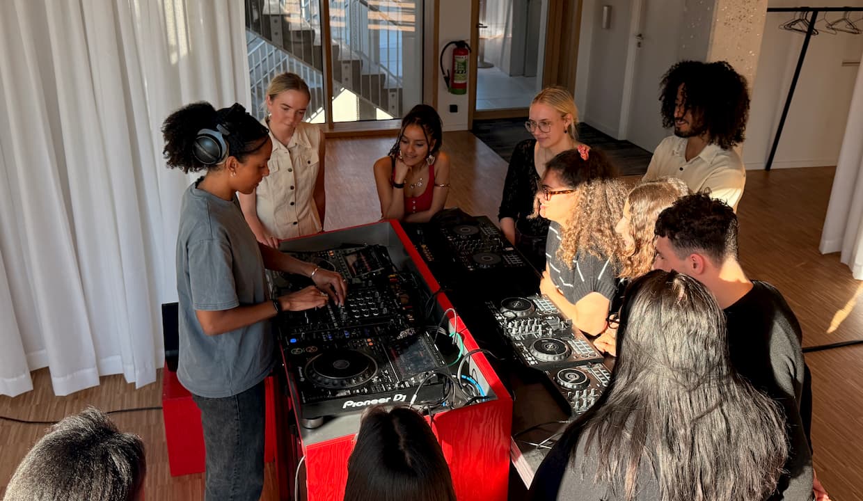 Nightlab w/BLCK Mamba DJ workshop: intermediate