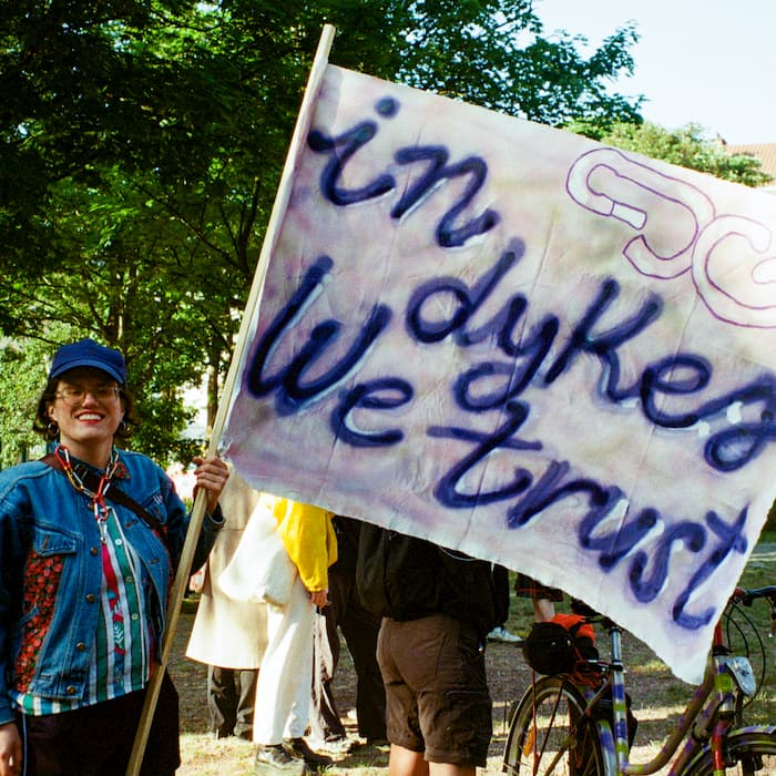 Dyke*March Banner Workshop
