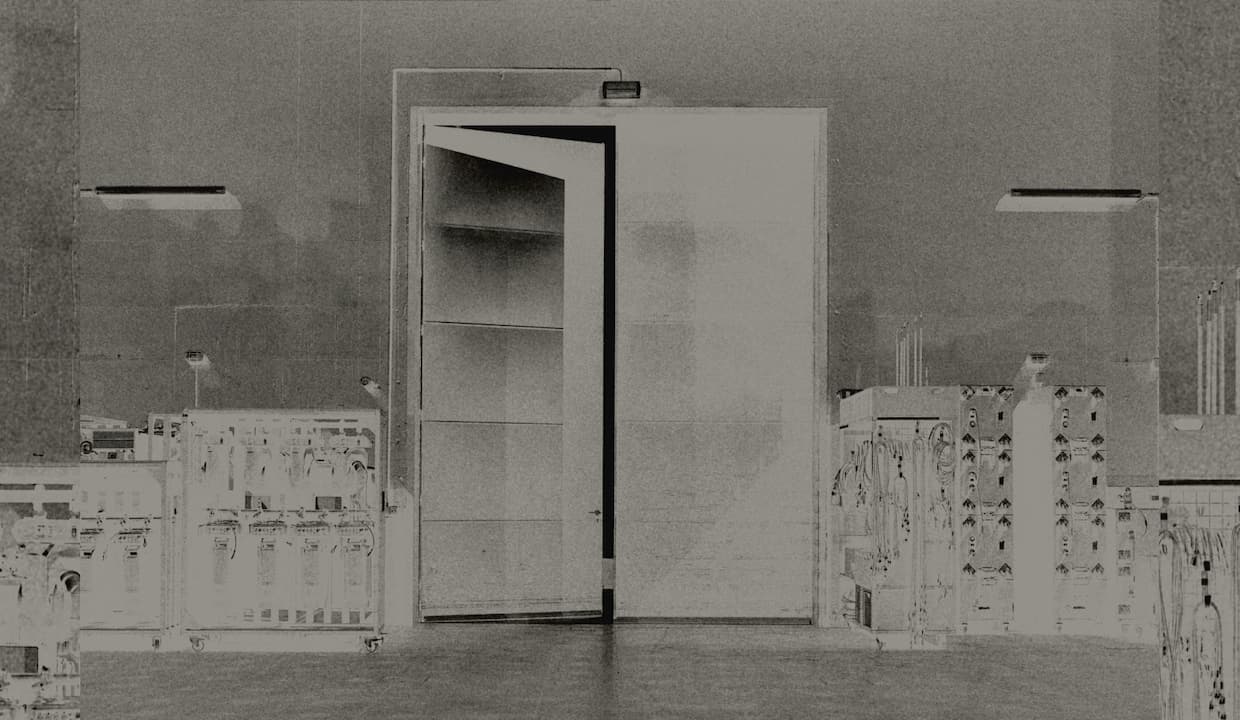 Back/Stage, een portret van Ancienne Belgique door huisfotograaf Willem Mevis