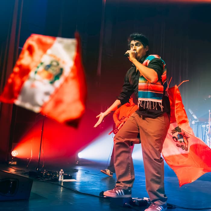 New date: Chicos y Mendez