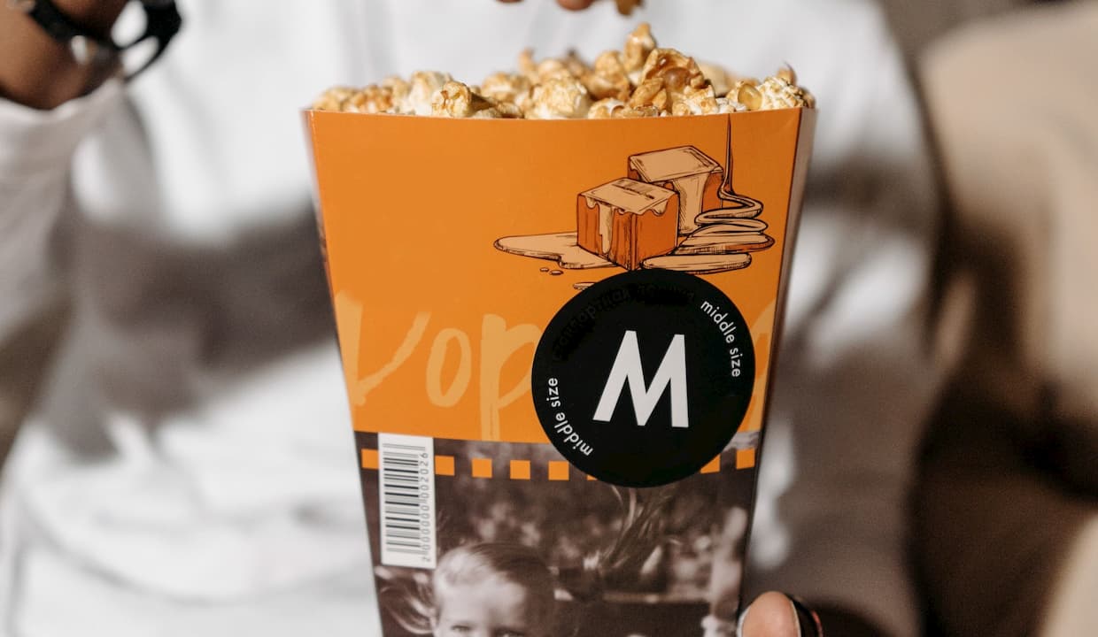 POPCORN & CHILL